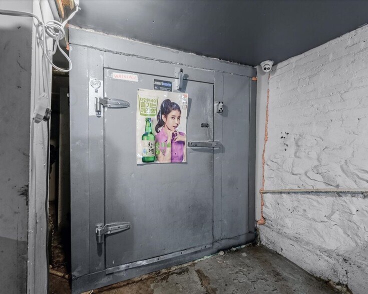 More Photos Of 617 Grand St, Brooklyn Storefront Retail Residential For Lease