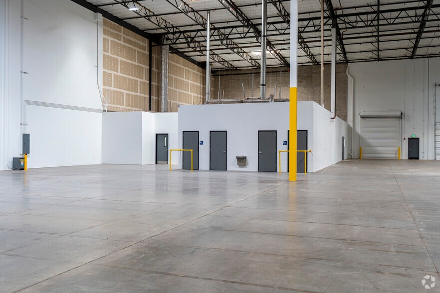 More Photos Of 775 Waltham Way, Sparks Distribution For Lease