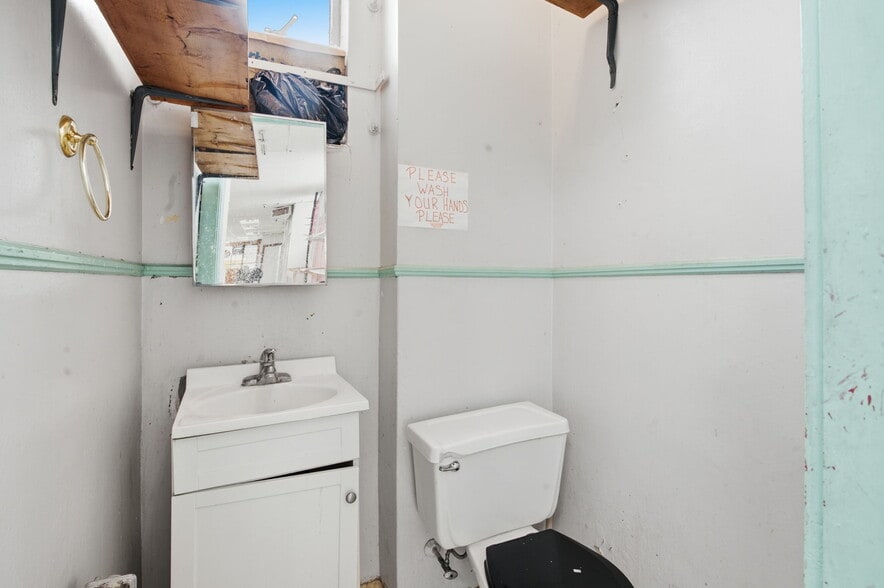 More Photos Of 7 New Main St, Haverstraw Storefront Retail Residential For Sale