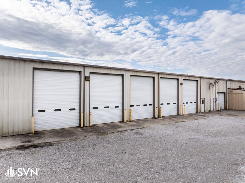 More Photos Of 50 Mary Beth Ln, Somerset Warehouse For Sale