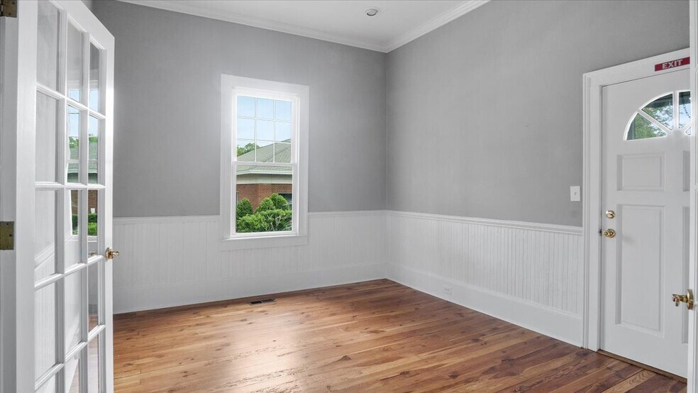 More Photos Of 109 Gilliam St, Oxford Medical For Lease