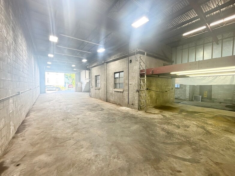 More Photos Of 11 Marlboro St, Malden Warehouse For Lease