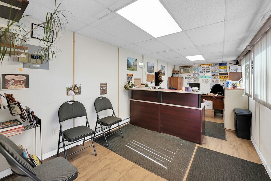 More Photos Of 6499 Lundys Ln, Niagara Falls Auto Repair For Sale