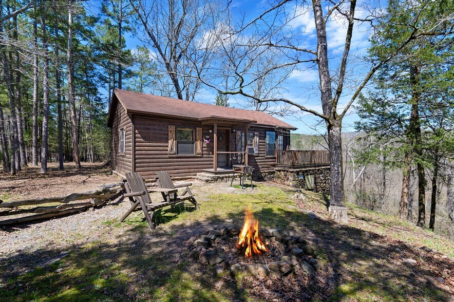 More Photos Of 68438 Eagle Creek Dr, Smithville Hotel For Sale