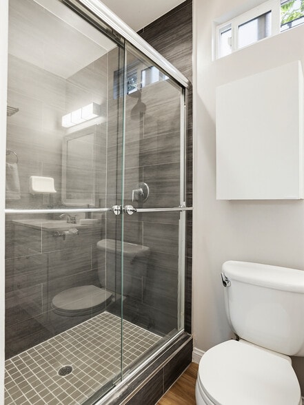 More Photos Of 5233 Lemp Ave, North Hollywood Multifamily For Sale