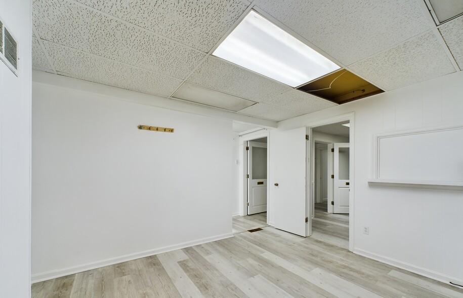 More Photos Of 68 Westfield St, West Springfield Storefront Retail Office For Sale