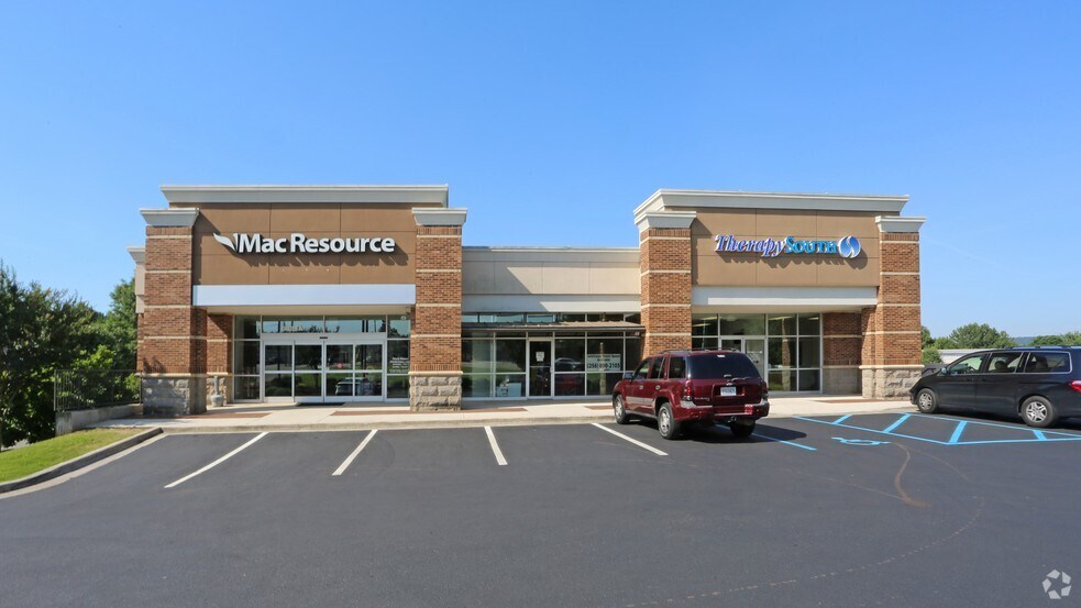 More Photos Of 6485 University Dr NW, Huntsville Freestanding For Lease