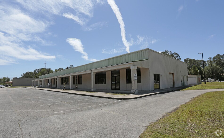 More Photos Of 1000 E King Ave, Kingsland Unknown For Lease