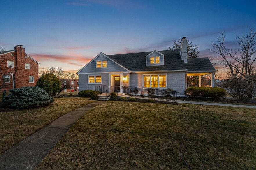 More Photos Of 9511 Belair Rd, Nottingham Freestanding For Lease