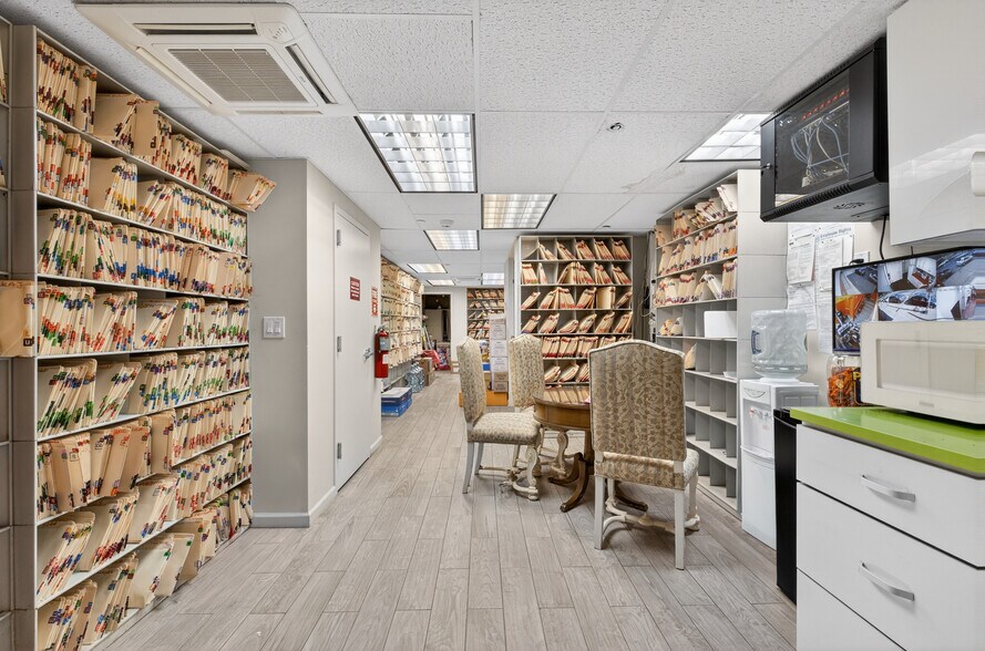 More Photos Of 13701 Northern Blvd, Flushing Storefront Retail Office For Sale