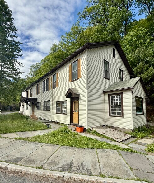 More Photos Of 2 Striebel Rd, Woodstock Apartments For Sale