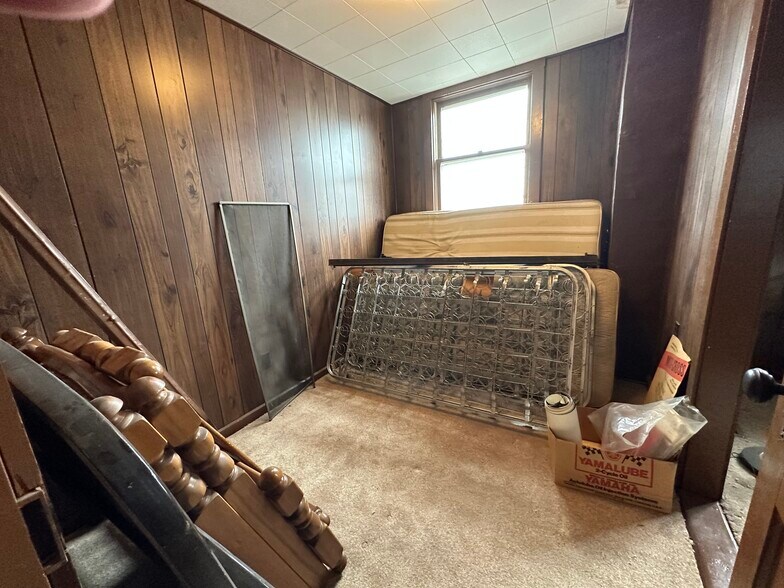 More Photos Of 322 W 3rd St, Bloomington General Retail For Sale