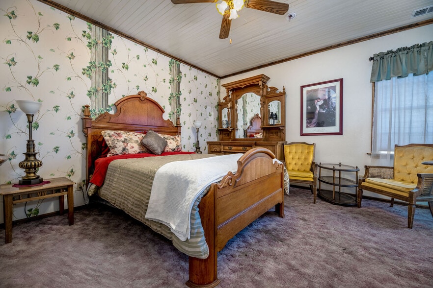 More Photos Of 15432 Washington Rd, Washington Storefront Retail Residential For Sale