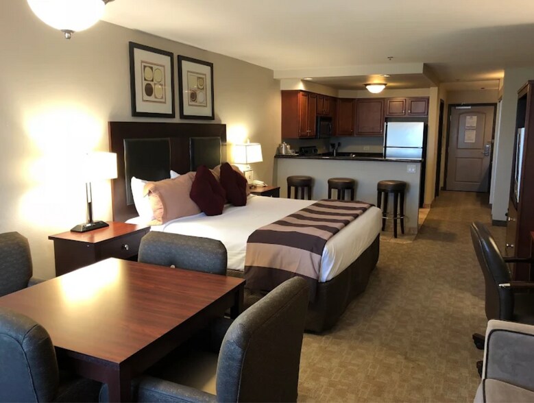 More Photos Of 3701 S WS Young Dr, Killeen Hotel For Sale