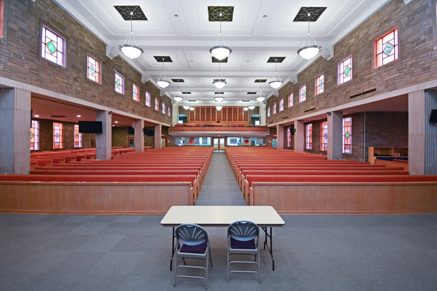 More Photos Of 801 S Madison St, Bloomington Religious Facility For Sale