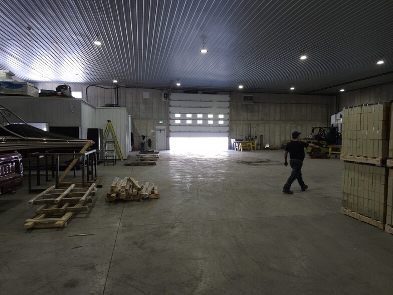 More Photos Of 731 Rue Lucien-Leboeuf, Bécancour Industrial For Sale