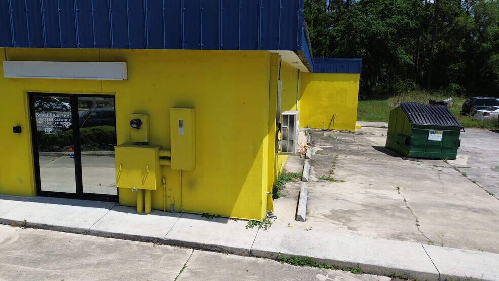More Photos Of 569 Blanding Blvd, Orange Park Freestanding For Sale