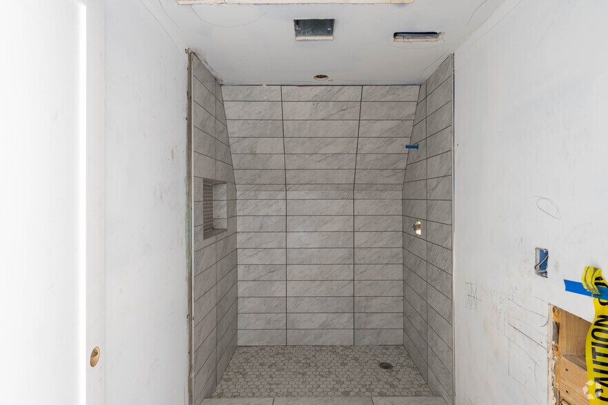 More Photos Of 421 T St NW, Washington Apartments For Sale