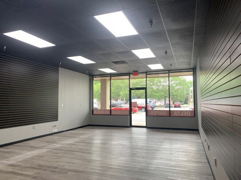 More Photos Of 1100 Eisenhower Dr, Savannah Storefront Retail Office For Lease