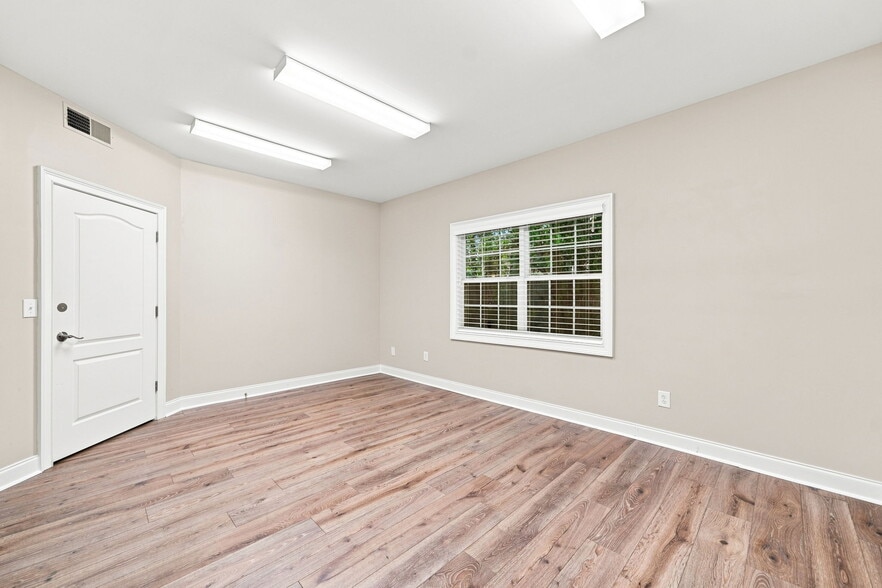 More Photos Of 965 Piedmont Rd NE, Marietta Office For Lease