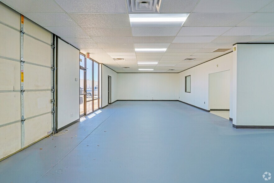 More Photos Of 2157-2191 Woodward St, Austin Unknown For Lease