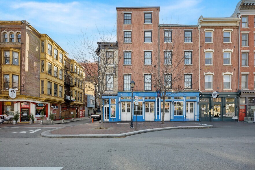 More Photos Of 118-122 Market St, Philadelphia Apartments For Lease