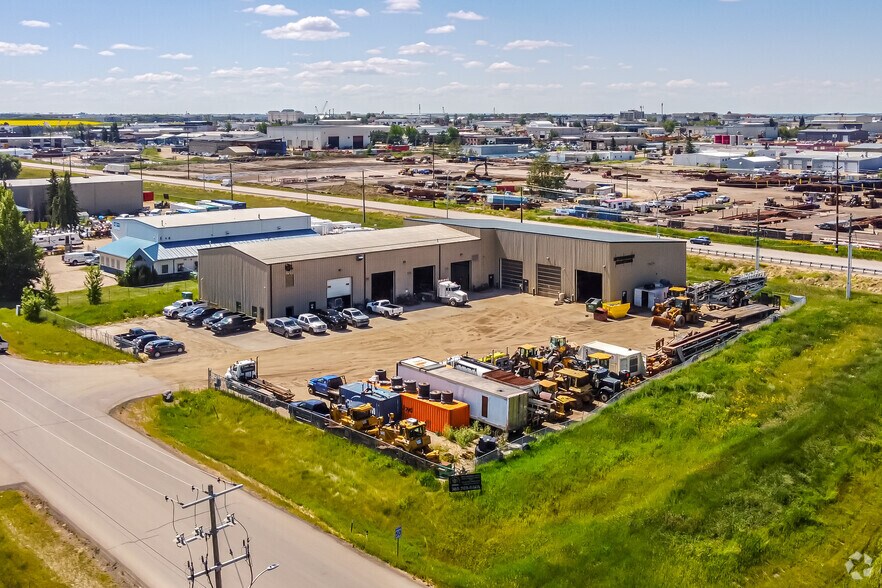 More Photos Of 1404 10th St, Nisku Warehouse For Lease