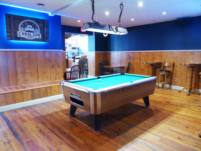 More Photos Of 41-43 Fall St, Seneca Falls Bar For Lease