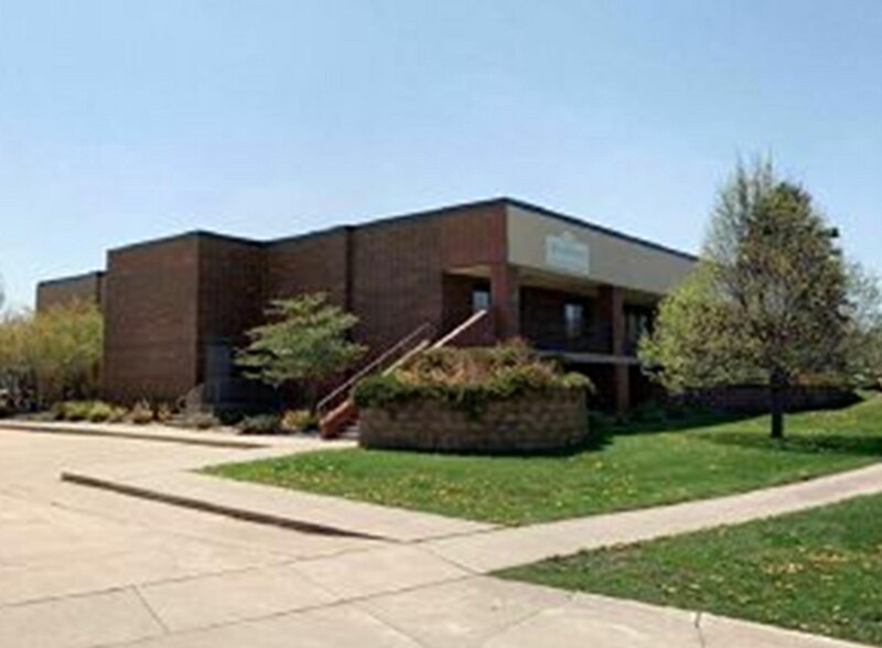 More Photos Of 825 S Taft Ave, Mason City Office For Lease