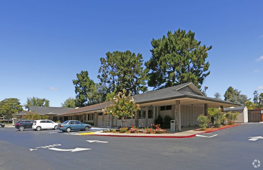 More Photos Of 877 W Fremont Ave, Sunnyvale Unknown For Lease