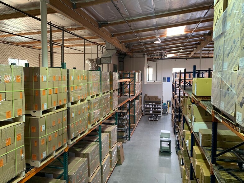 More Photos Of 431 Calle San Pablo, Camarillo Warehouse For Lease