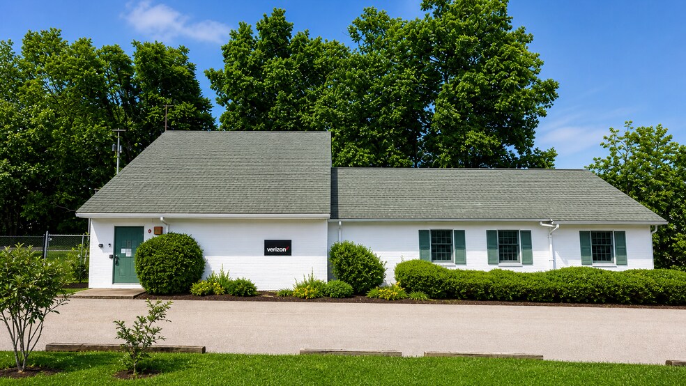 Primary Photo Of 126 Bedford St, East Bridgewater Office For Sale