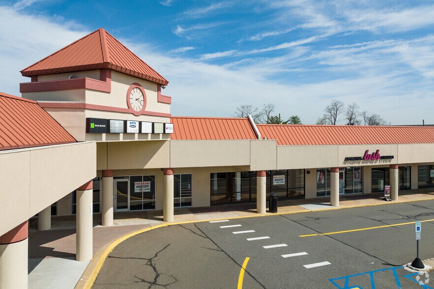 More Photos Of 1210 Hamburg Tpke, Wayne Unknown For Lease