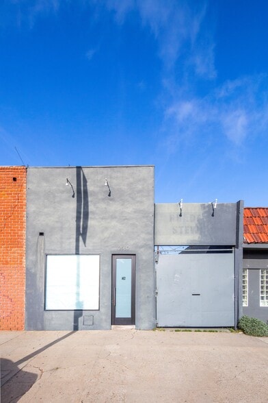 More Photos Of 2680 S La Cienega Blvd, Los Angeles Showroom For Lease