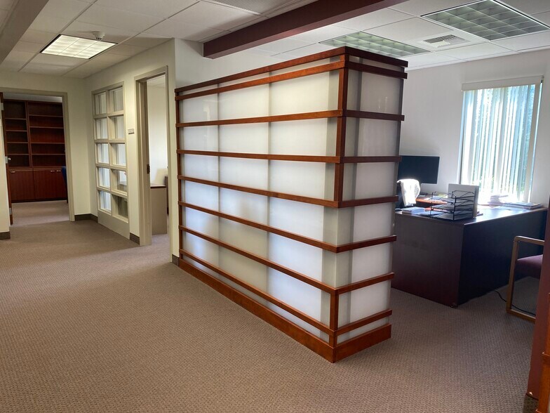 More Photos Of 97 John Clarke Rd, Middletown Office For Sale