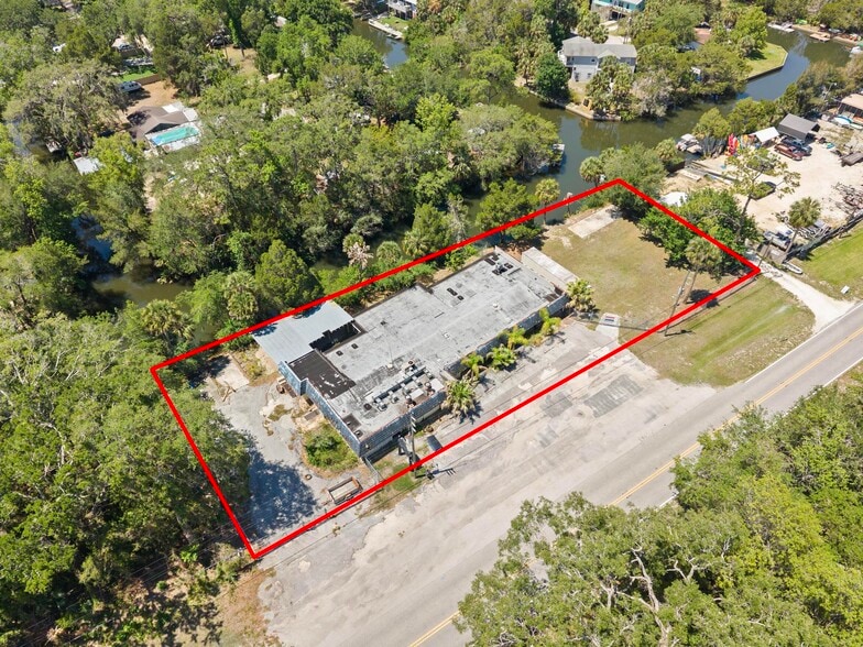 More Photos Of 6024 Cortez Blvd, Weeki Wachee General Retail For Sale