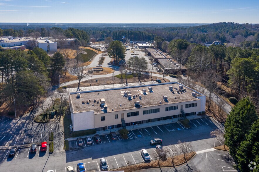 More Photos Of 2121 Fountain Dr, Snellville Medical For Sale