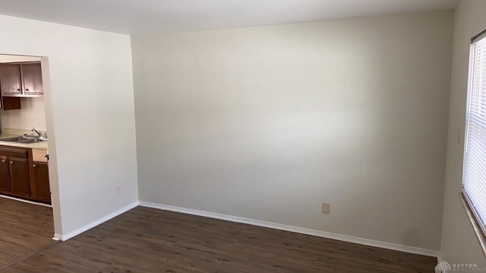 More Photos Of 3220 Illinois Ave, Middletown Apartments For Sale