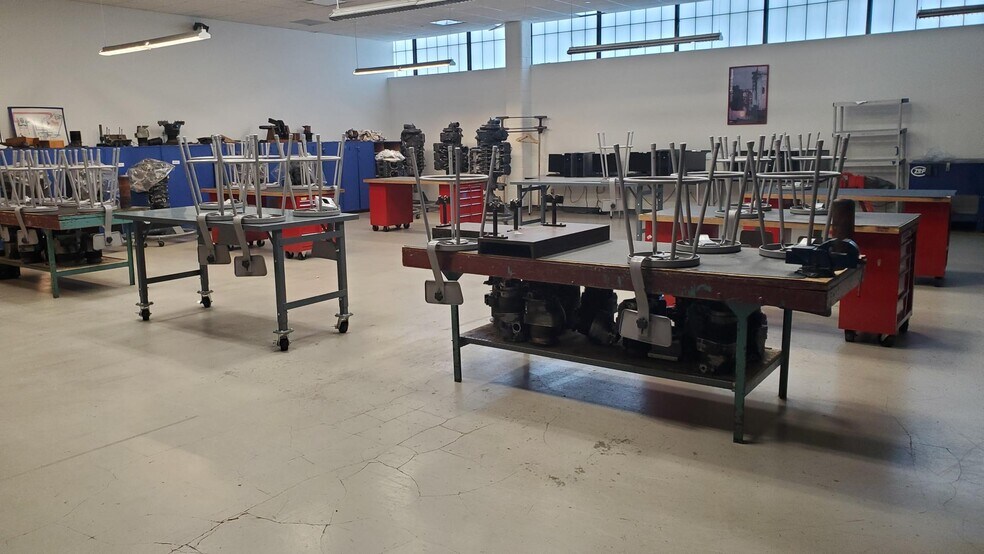 More Photos Of 43-05 20th Ave, Astoria Manufacturing For Sale