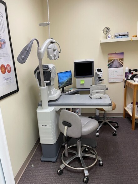 More Photos Of 142 Linden Dr, Winchester Medical For Sale