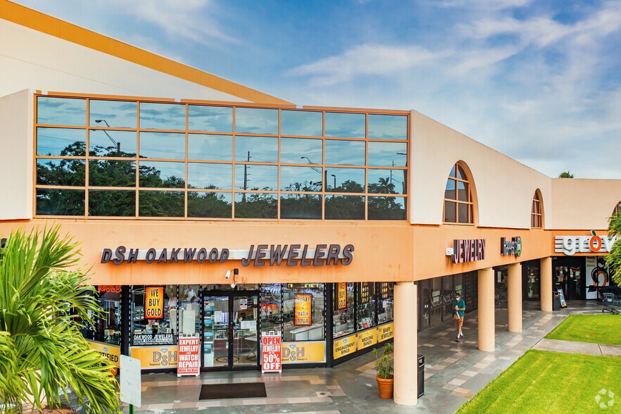 More Photos Of 2855-2921 Stirling Rd, Hollywood Unknown For Lease