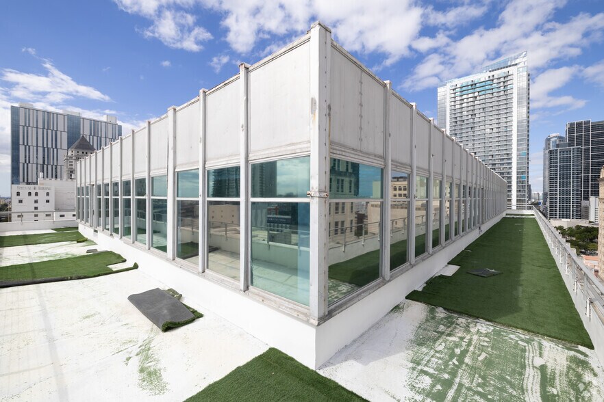 More Photos Of 14 NE 1st Ave, Miami Office For Lease