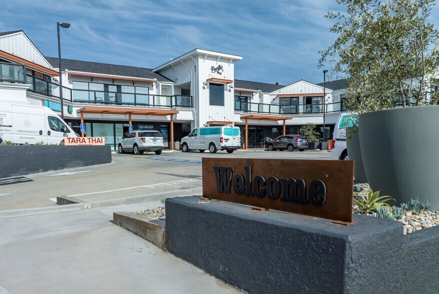 More Photos Of 234 S Pacific Coast Hwy, Redondo Beach Unknown For Lease