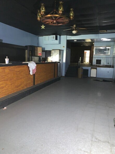 More Photos Of 1607 Broadway St, East Chicago General Retail For Sale
