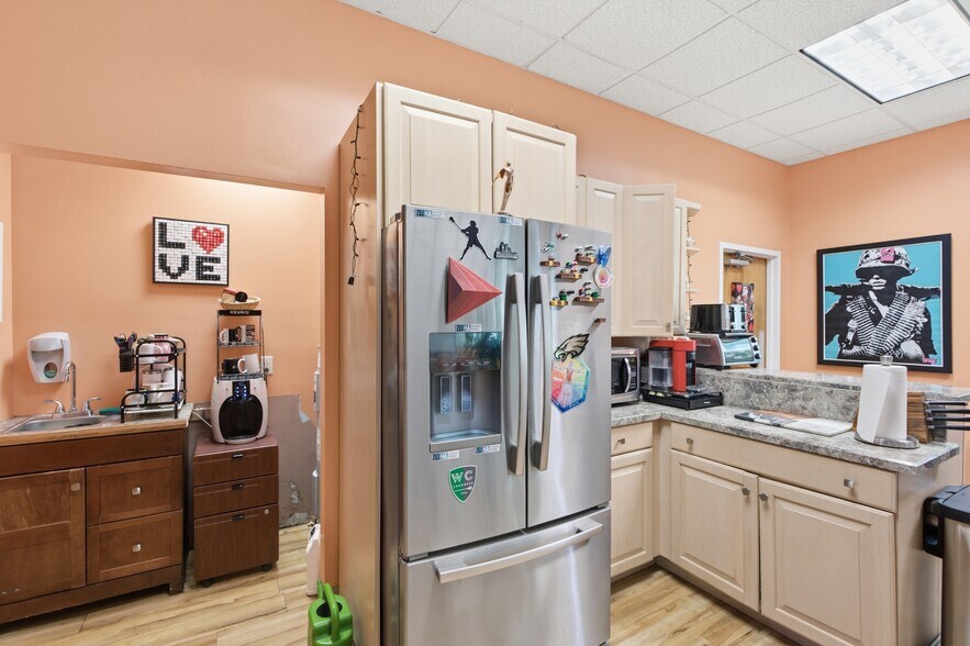 More Photos Of 255 Great Valley Pky, Malvern Office For Lease