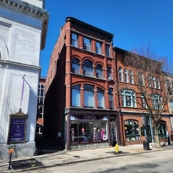 More Photos Of 238 Main St, Danbury Apartments For Sale