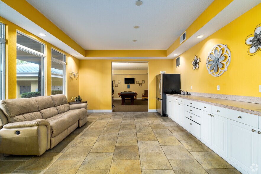 More Photos Of 2089 Heritage Key Blvd, Kissimmee Apartments For Sale