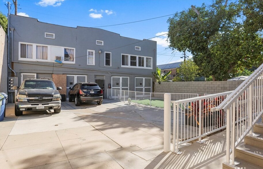 More Photos Of 522 W VERNON Ave, Los Angeles Daycare Center For Sale