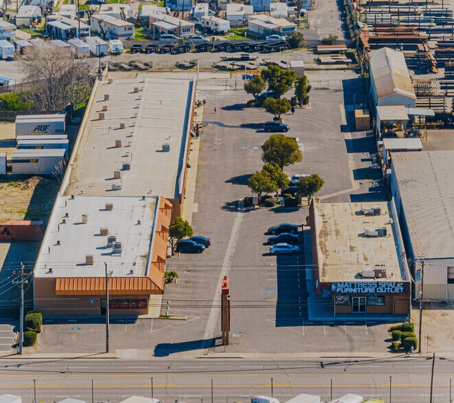 More Photos Of 3624 Buck Owens Blvd, Bakersfield Light Manufacturing For Lease