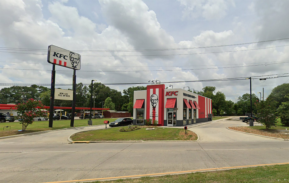 Primary Photo Of 2203 N Parkerson Ave, Crowley Restaurant For Lease